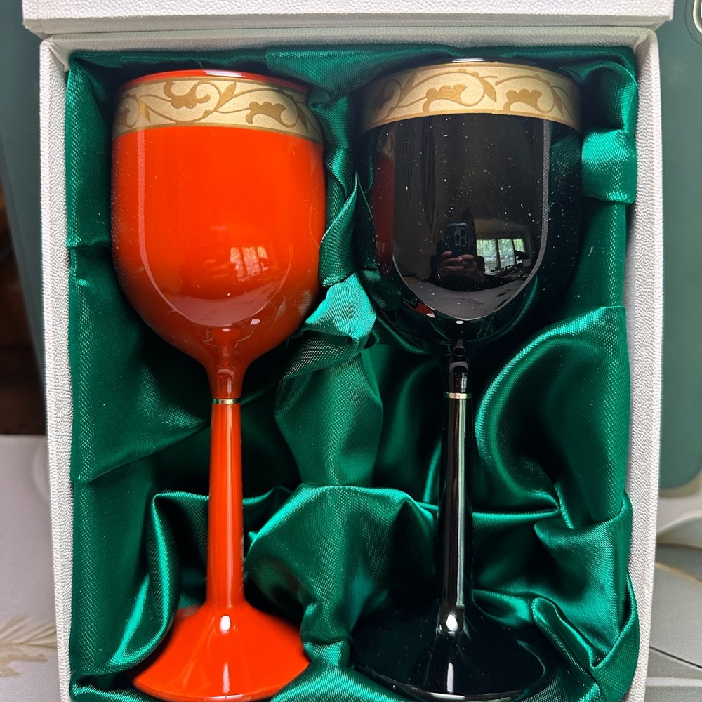Japanese Lacquer Ware Orange and Black Goblet Wine Glass Set
